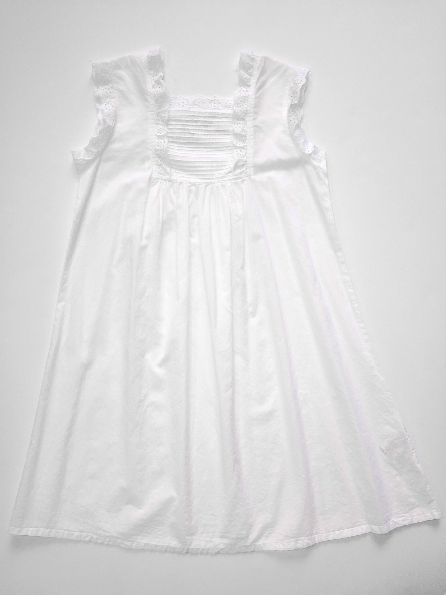 Pin Tucked Yolk S/Less