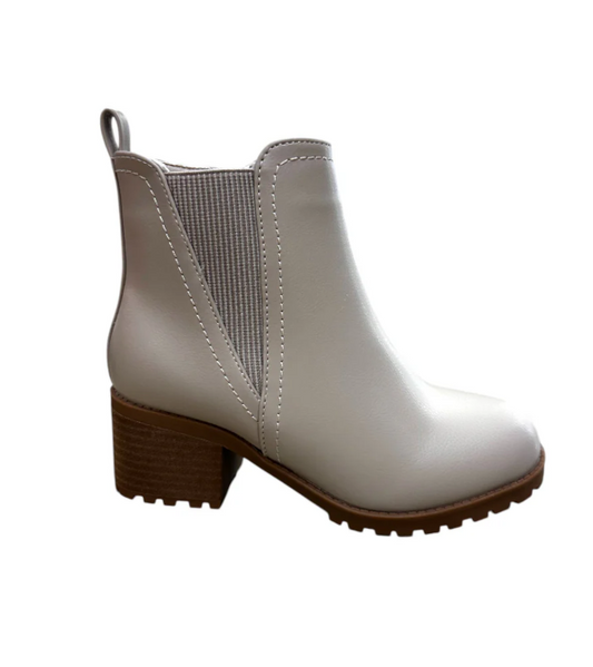 Little Pratt-A Beige Bootie