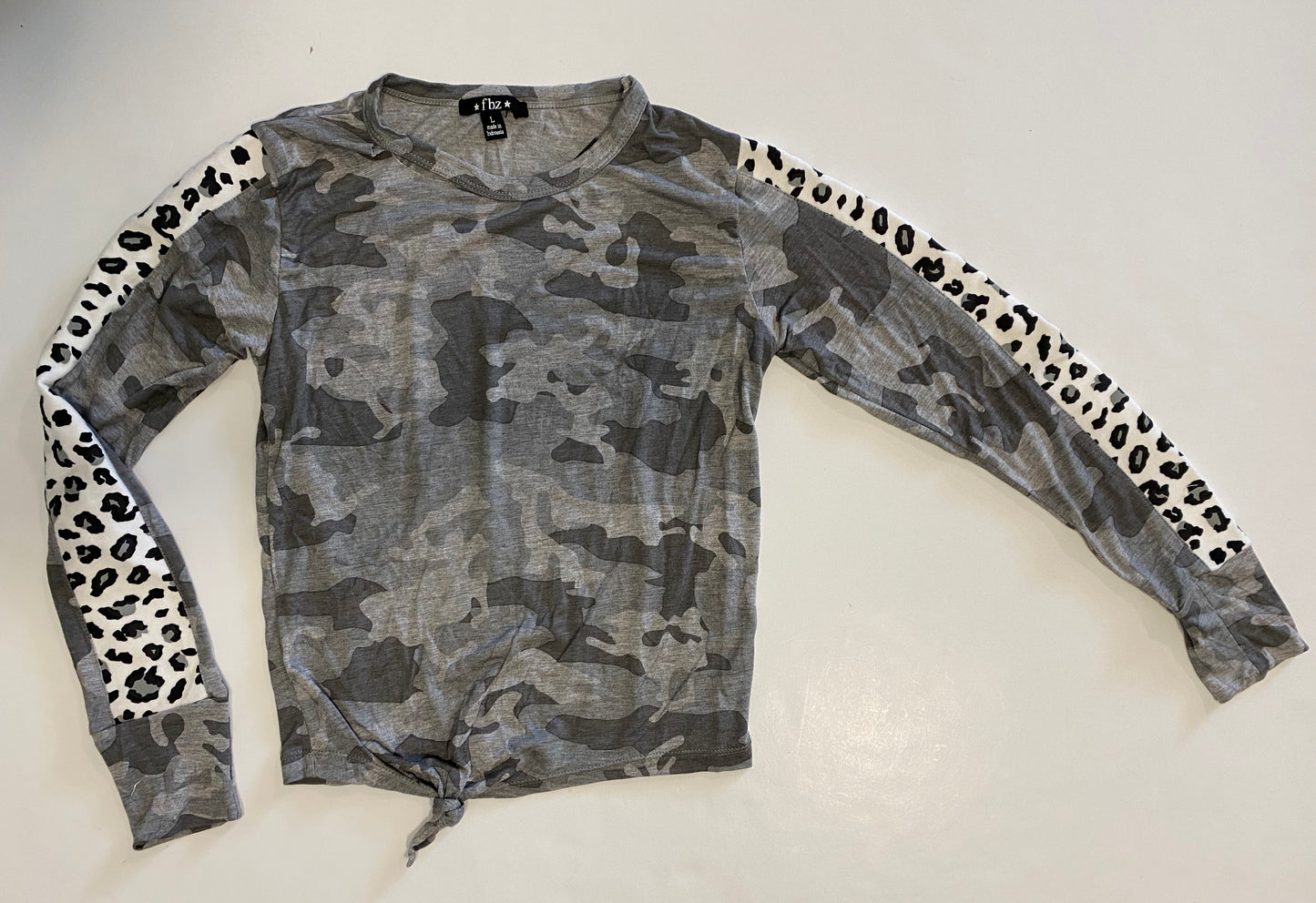 grey camo w/ Leopard Print Sleeves